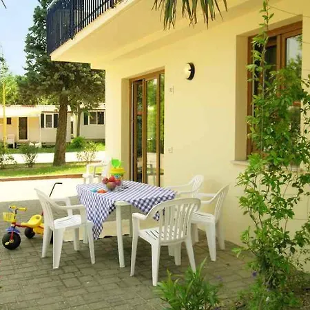 Camping Bella Italia In - Gardasee Apartment